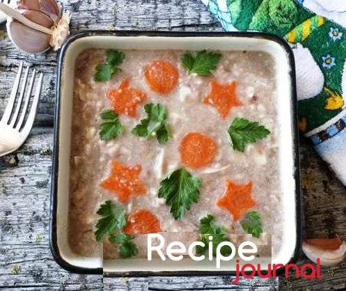 Холодец из свиных ушек - рецепт праздничной закуски