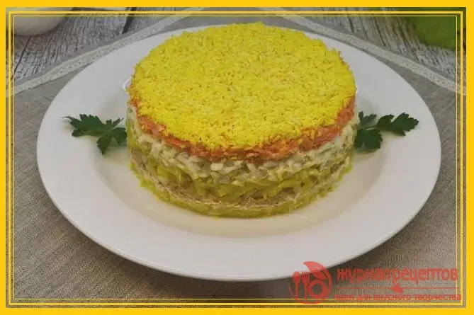 Фото с (Салат мимоза с консервированным тунцом и кальмарами)