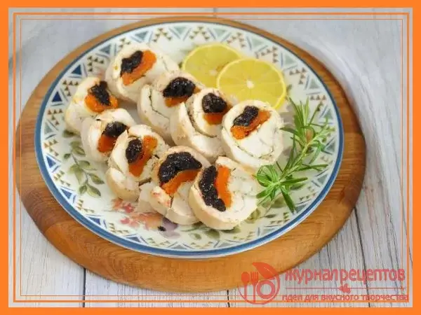 Фото с (Рулет из куриной грудки с курагой и черносливом - просто, вкусно, полезно)