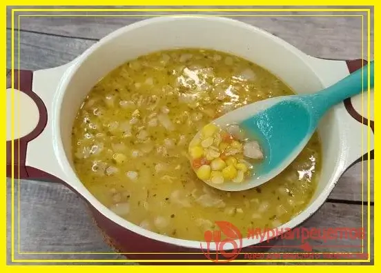 Фото с (Быстрый суп - рецепт с консервированной кукурузой и беконом)